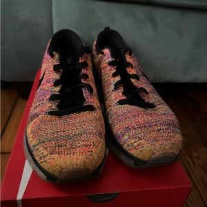 Nike air max 2013 flyknit multi size 12